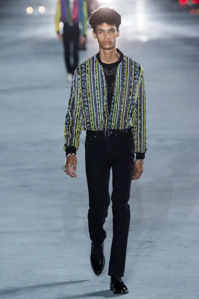 Look 27